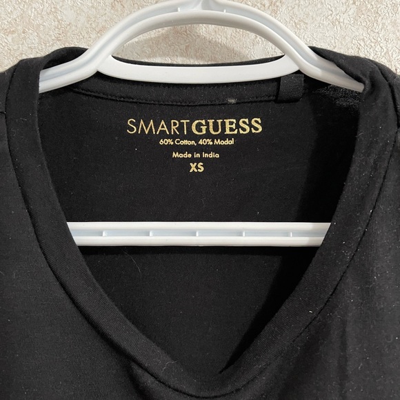 Guess sequinned, lips graphic t-shirt - Picture 4 of 4